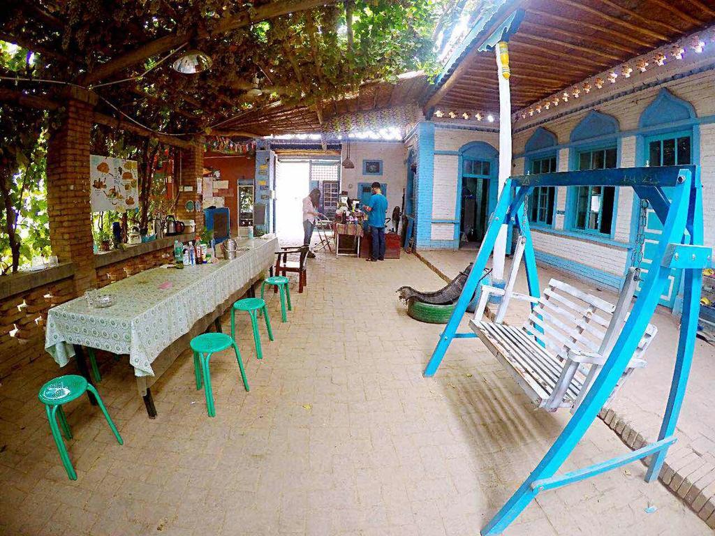 Dap Youth Hostel Turpan Экстерьер фото