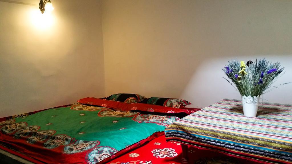 Dap Youth Hostel Turpan Экстерьер фото
