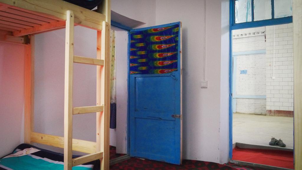 Dap Youth Hostel Turpan Экстерьер фото