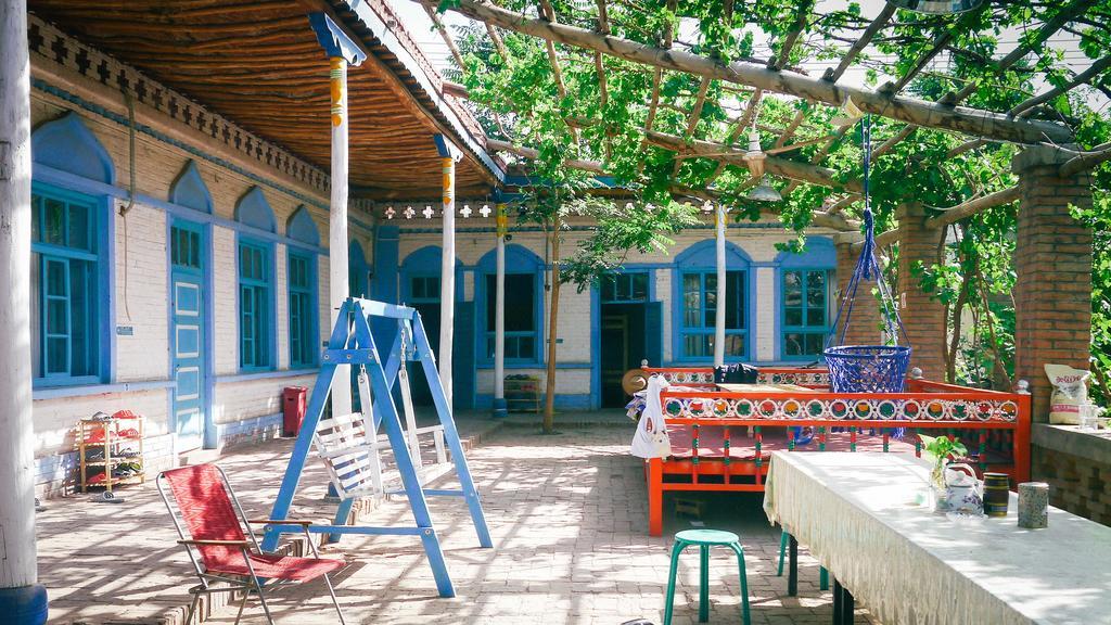 Dap Youth Hostel Turpan Экстерьер фото