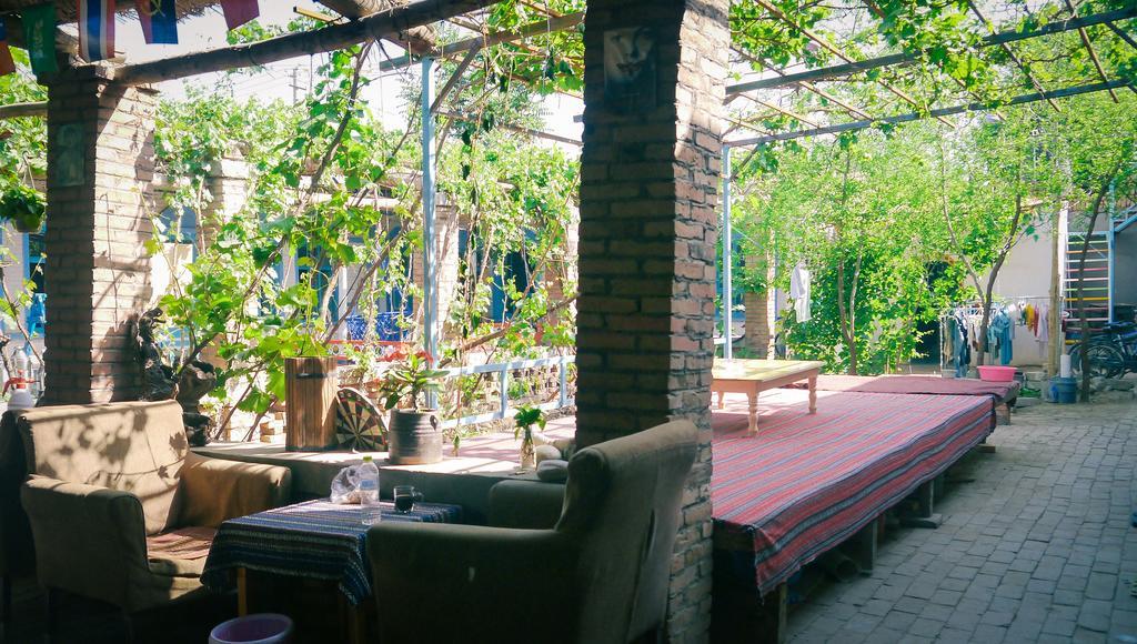 Dap Youth Hostel Turpan Экстерьер фото